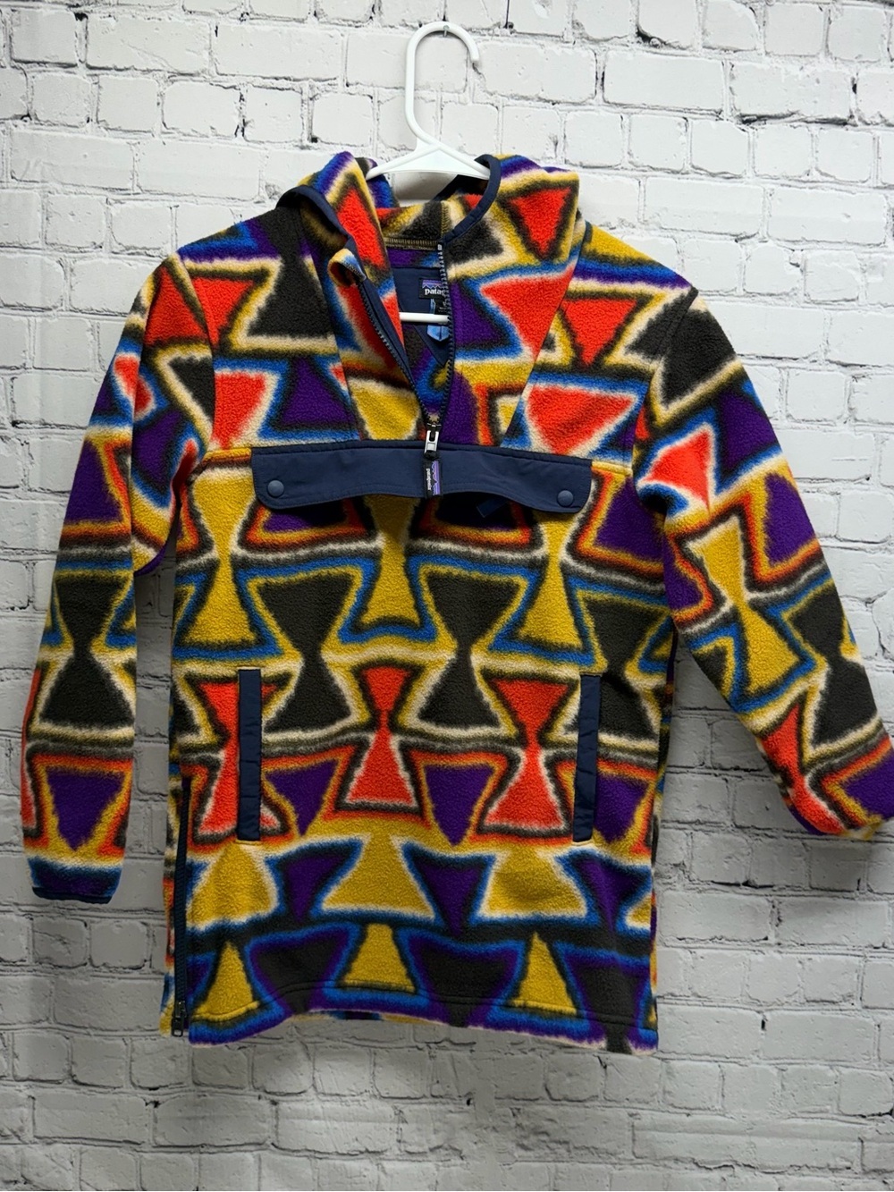 Patagonia Multicolor Geometric Fleece Pullover Hoodie size 10 (M)